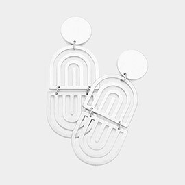 Geometric Pattern Detailed Metal Oval Earring