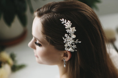  Feminine Floral Pearl/Crystal Cluster Hair Clip
