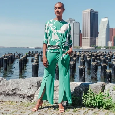 Emerald/Ivory Floral Branch Side Tie Top