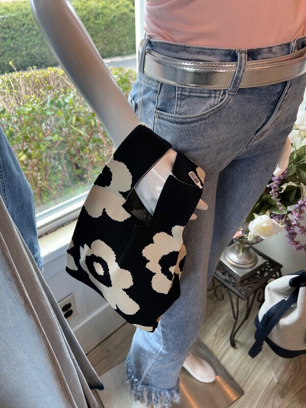 Small Black Knit Cream Flower Handbag