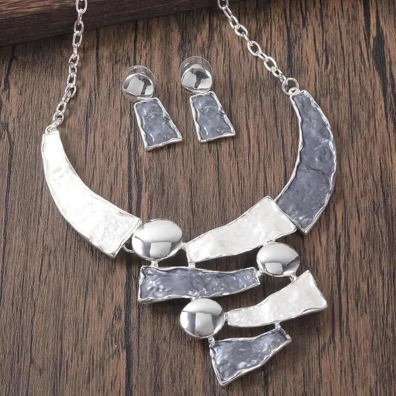 Grey/Silver Abstract Necklace Set