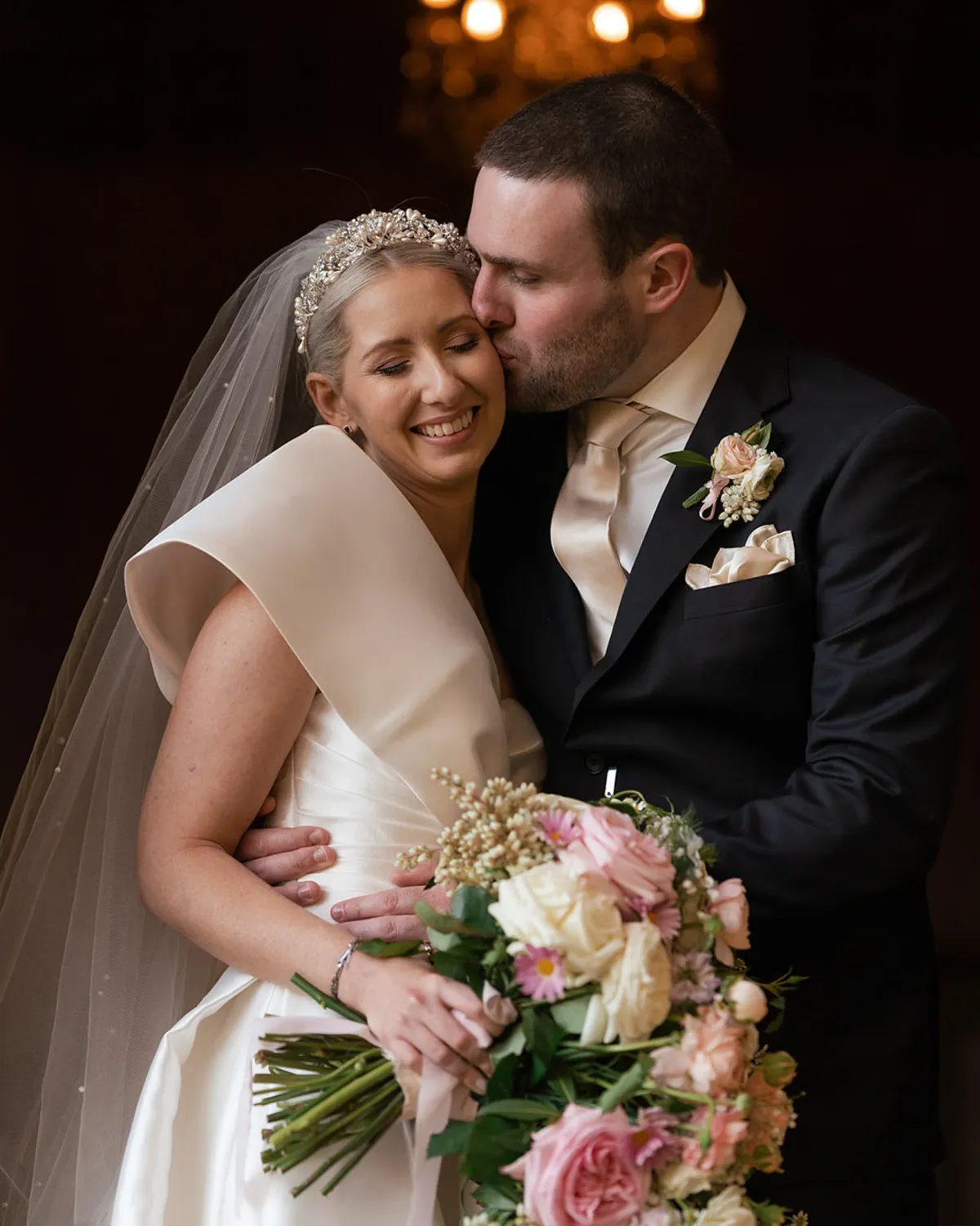 Beautiful Pearl/Crystal Bridal Tiara