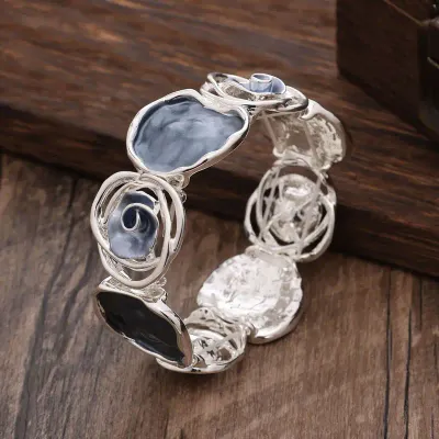 Chic Geometric Hollow Rose Elastic Bracelet 