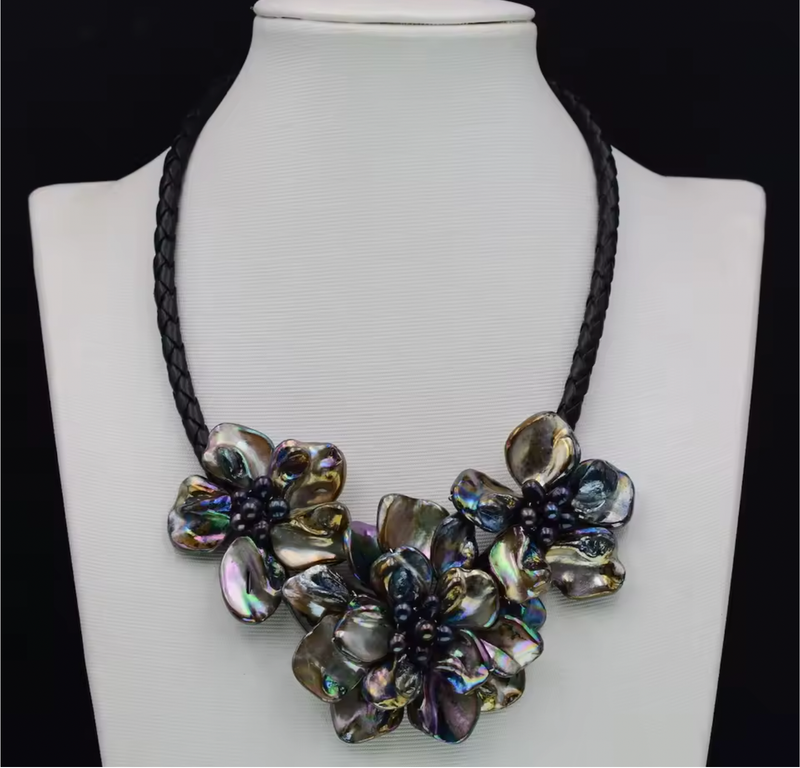 Real Black Shell Handmade Floral Necklace Set