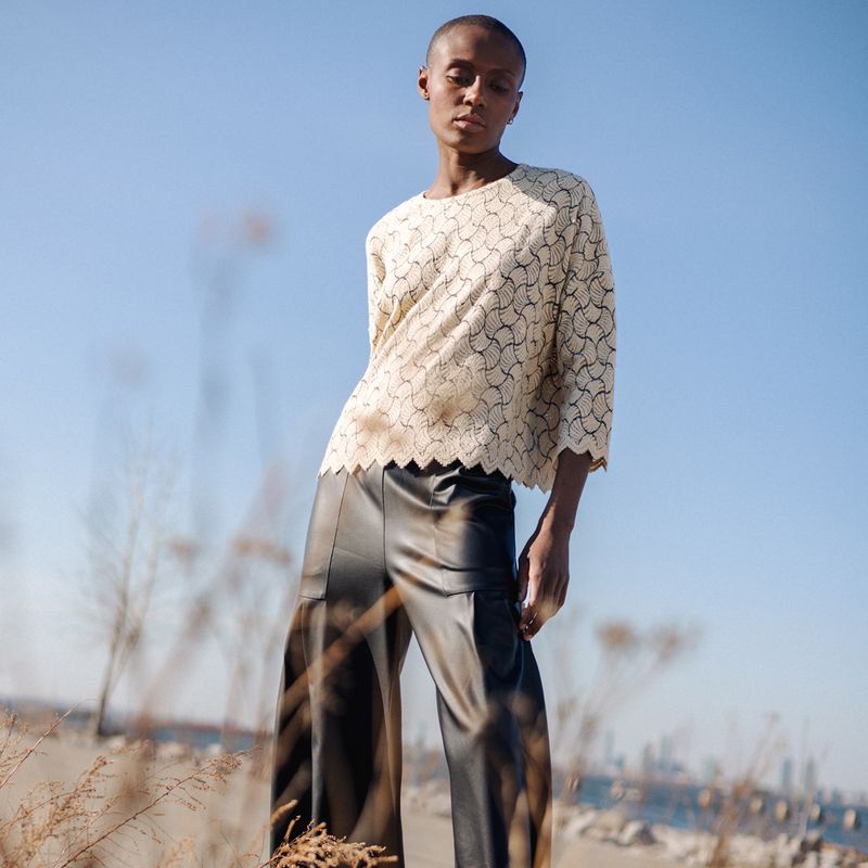 Fan Print Light Sweater Knit Scalloped Hem