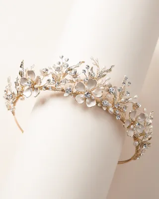 Handmade Freshwater Pearl/Floral Botanical Tiara