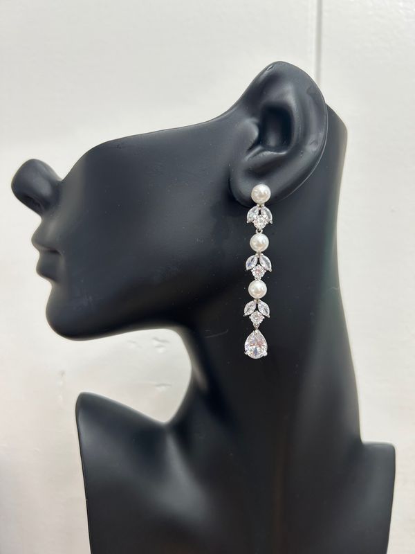 Pearl/Round/Marquise Long Earring