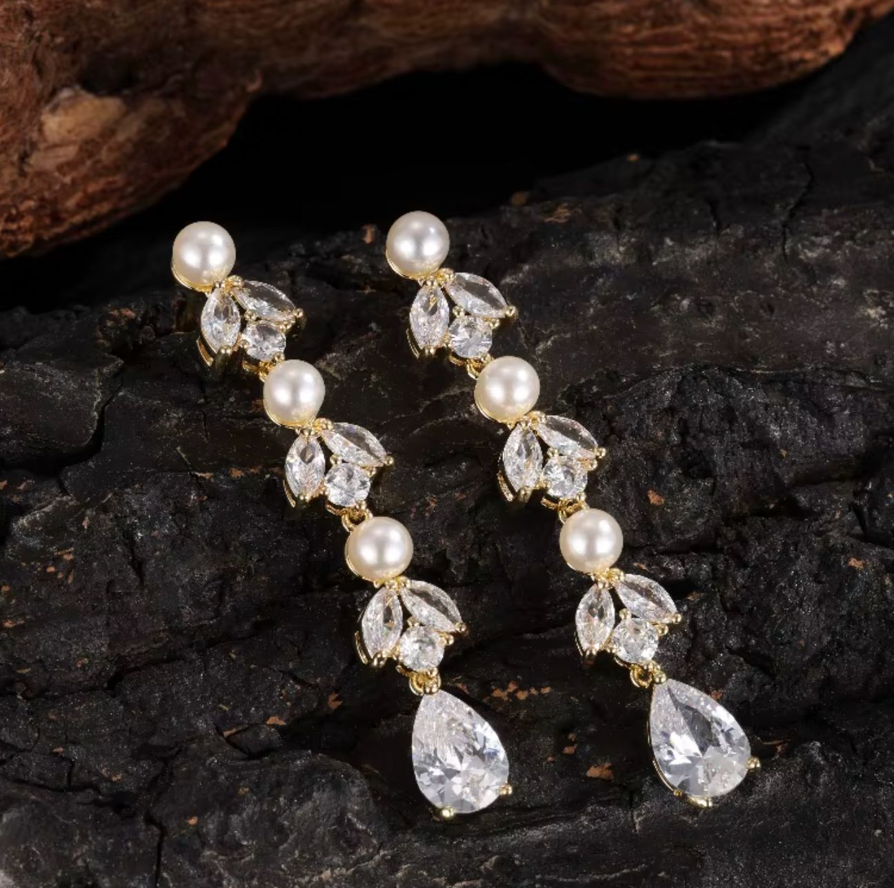 Alternating Pearl/Marquise/Round CZ Earring