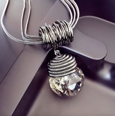Long Gunmetal Snake Chain Crystal Pendant Drop Necklace Long Gunmetal Snake Chain Crystal Pendant Drop Necklace