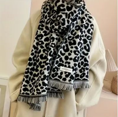 Black/Off White Leopard Print Warm Scarf Black/Off White Leopard Print Warm Scarf