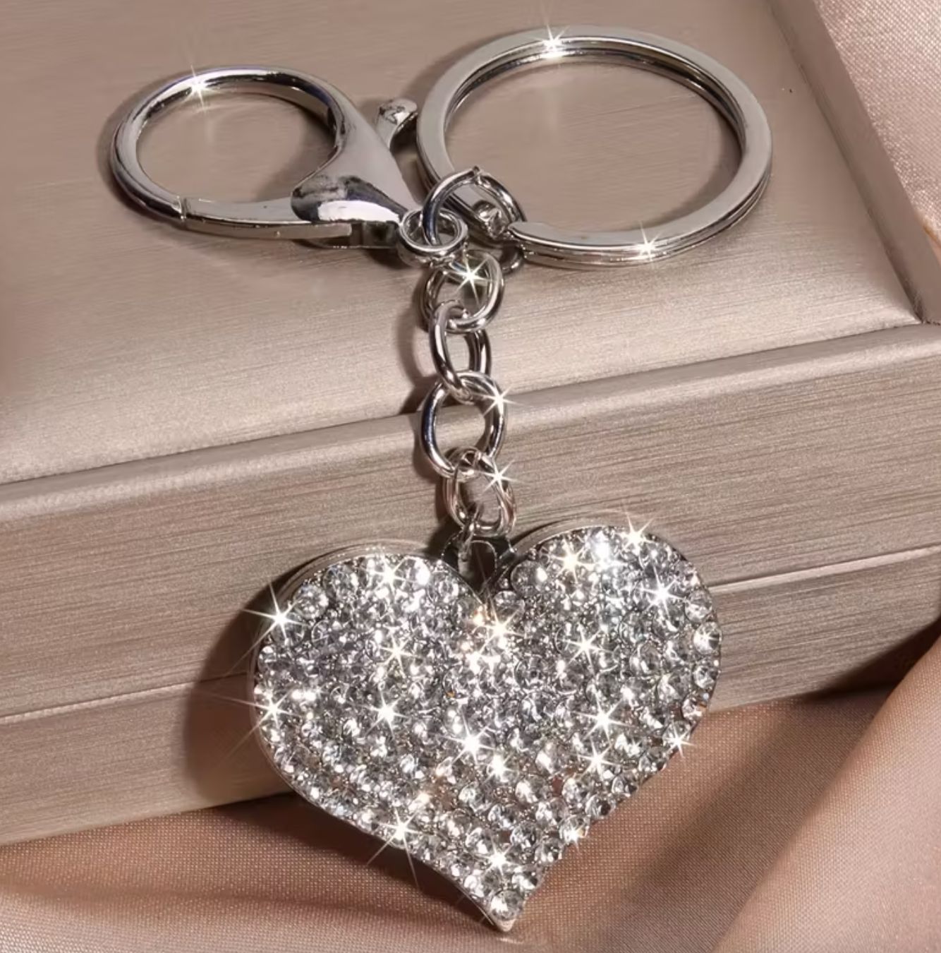 Silver/Rhinestone Heart Keychain Silver/Rhinestone Heart Keychain