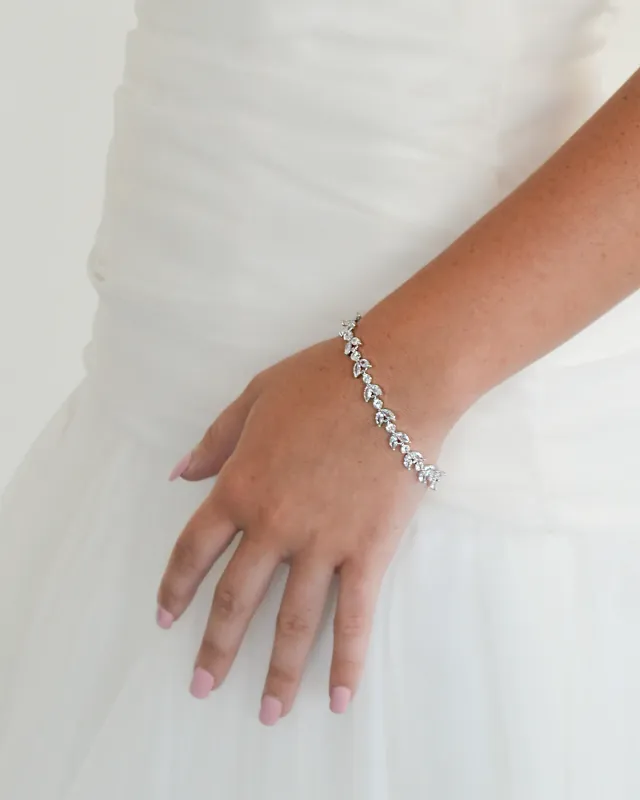 Beautiful Marquise/Round Cubic Zirconia Bracelet