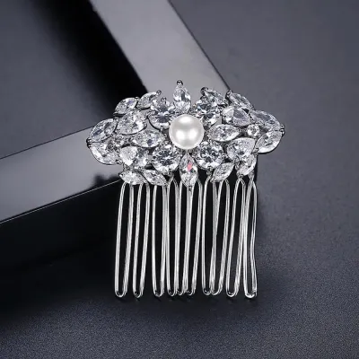 Multi Shape AAA Cubic Zirconia Cluster Pearl Center Hair Comb Multi Shape AAA Cubic Zirconia Cluster Pearl Center Hair Comb