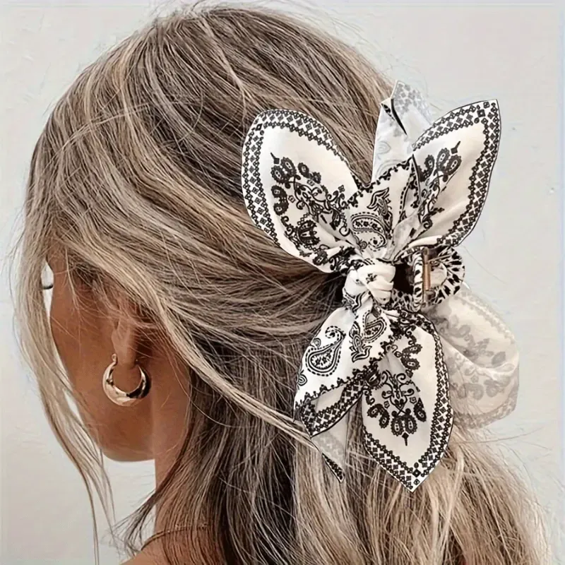Black/White Fabric Bow Style Hair Claw