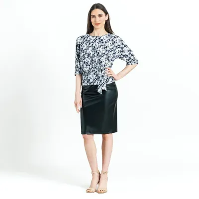 Black/White 3D Texture Soft Knit Top Black/White 3D Texture Soft Knit Top