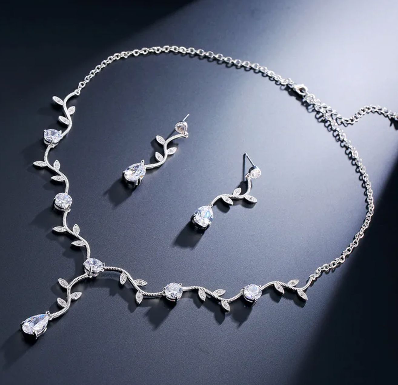 AAA Cubic Zirconia Vine Leaf Necklace Set