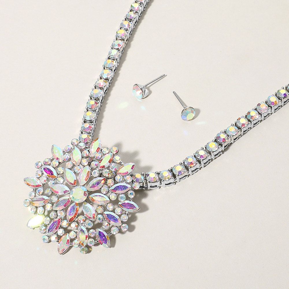 Marquise Embellished Flower Cluster Pendant Chunky Set Marquise Embellished Flower Cluster Pendant Chunky Set