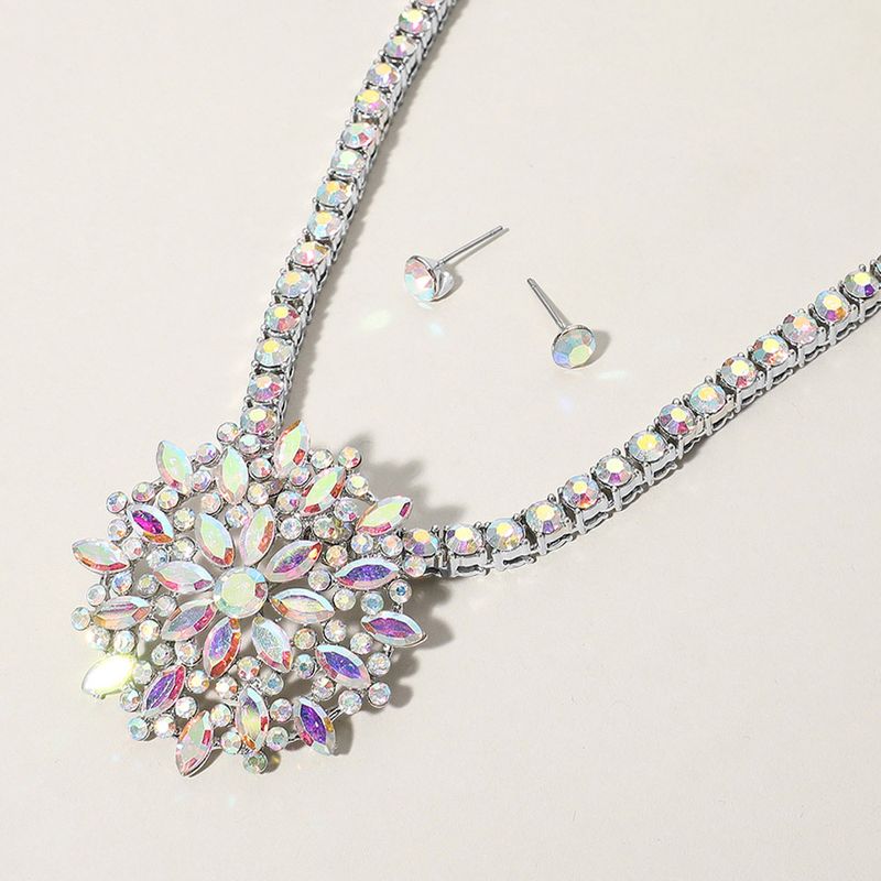 Marquise Embellished Flower Cluster Pendant Chunky Set Marquise Embellished Flower Cluster Pendant Chunky Set