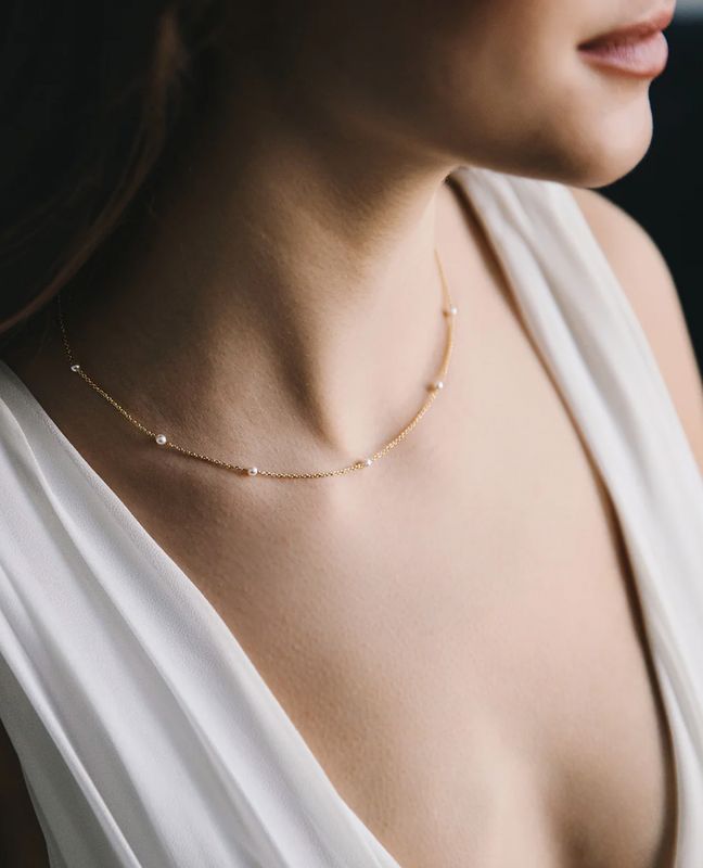 Gold Delicate Scattered Pearl Necklace