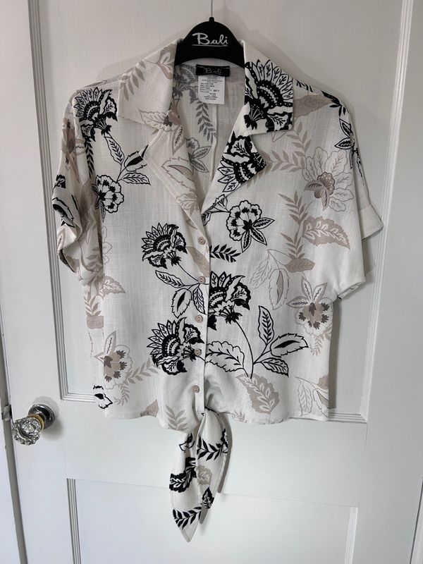 Bali Beige Black/Tan Floral Tie Front Top