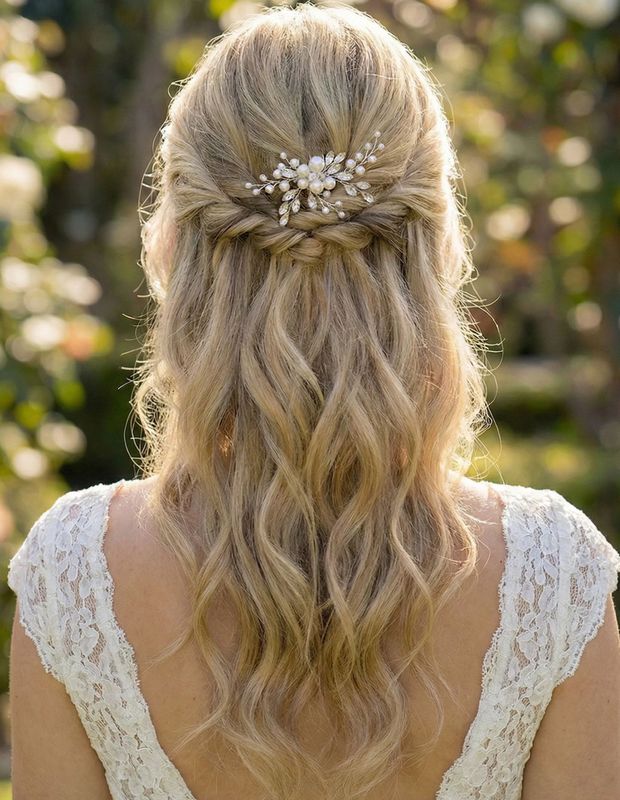 Soft Ivory Pearl/Marquis Botanical Hair Comb Soft Ivory Pearl/Marquis Botanical Hair Comb