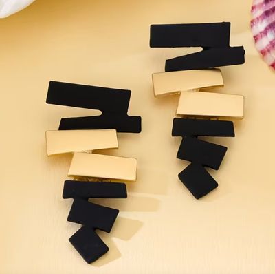 Black/Gold Staggered Bar Drop Earring 