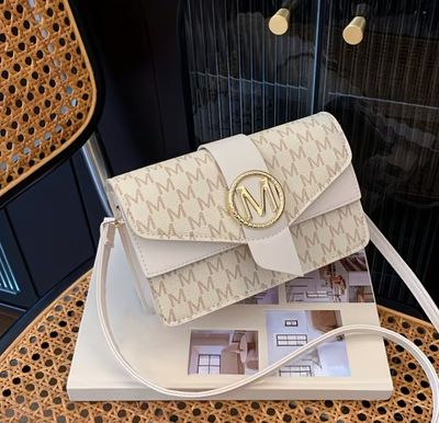 Designer Look Ivory Small Cross Body Bag