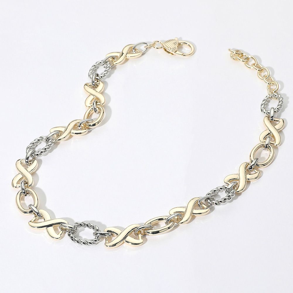 14K Gold Plated Chunky Two Tone Crisscross Oval Ring Link Chain Necklace 14K Gold Plated Chunky Two Tone Crisscross Oval Ring Link Chain Necklace