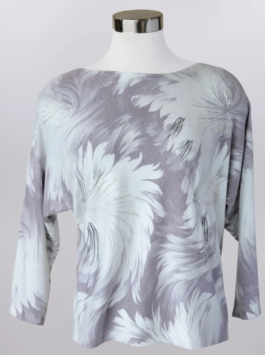 Grey/Soft White Floral Swirl Embellished Sweater Grey/Soft White Floral Swirl Embellished Sweater
