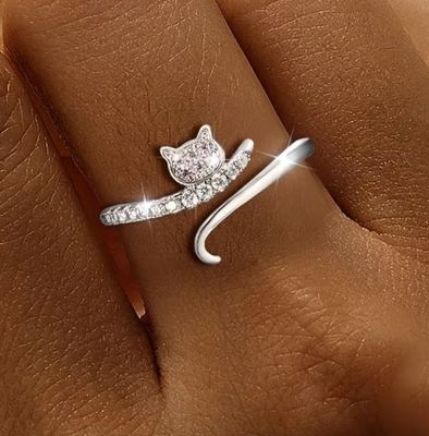 Delicate Silver Rhinestone Adjustable Cat Ring Delicate Silver Rhinestone Adjustable Cat Ring