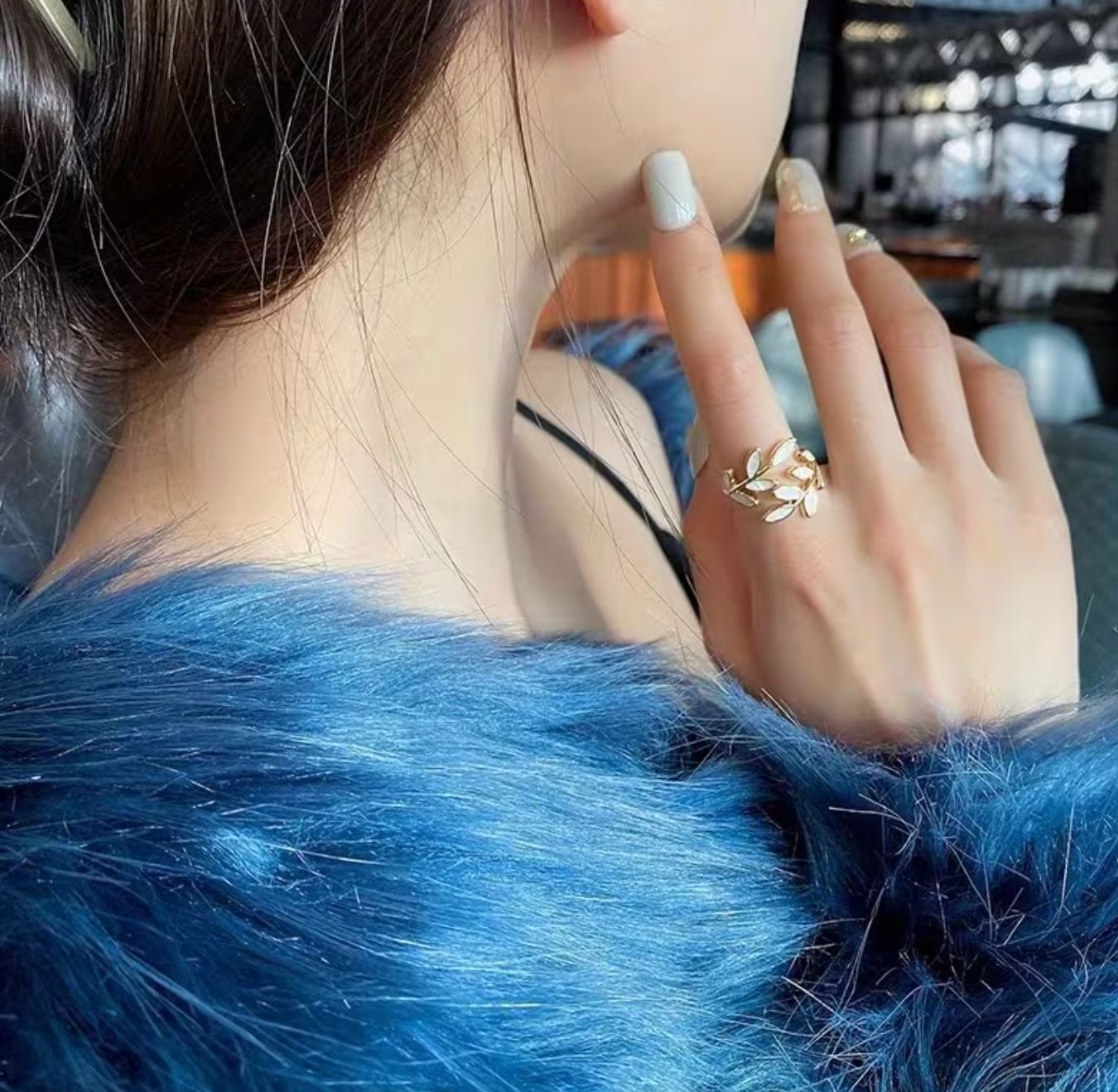 Gold Opal Look Adjustable Leaf Ring Gold Opal Look Adjustable Leaf Ring