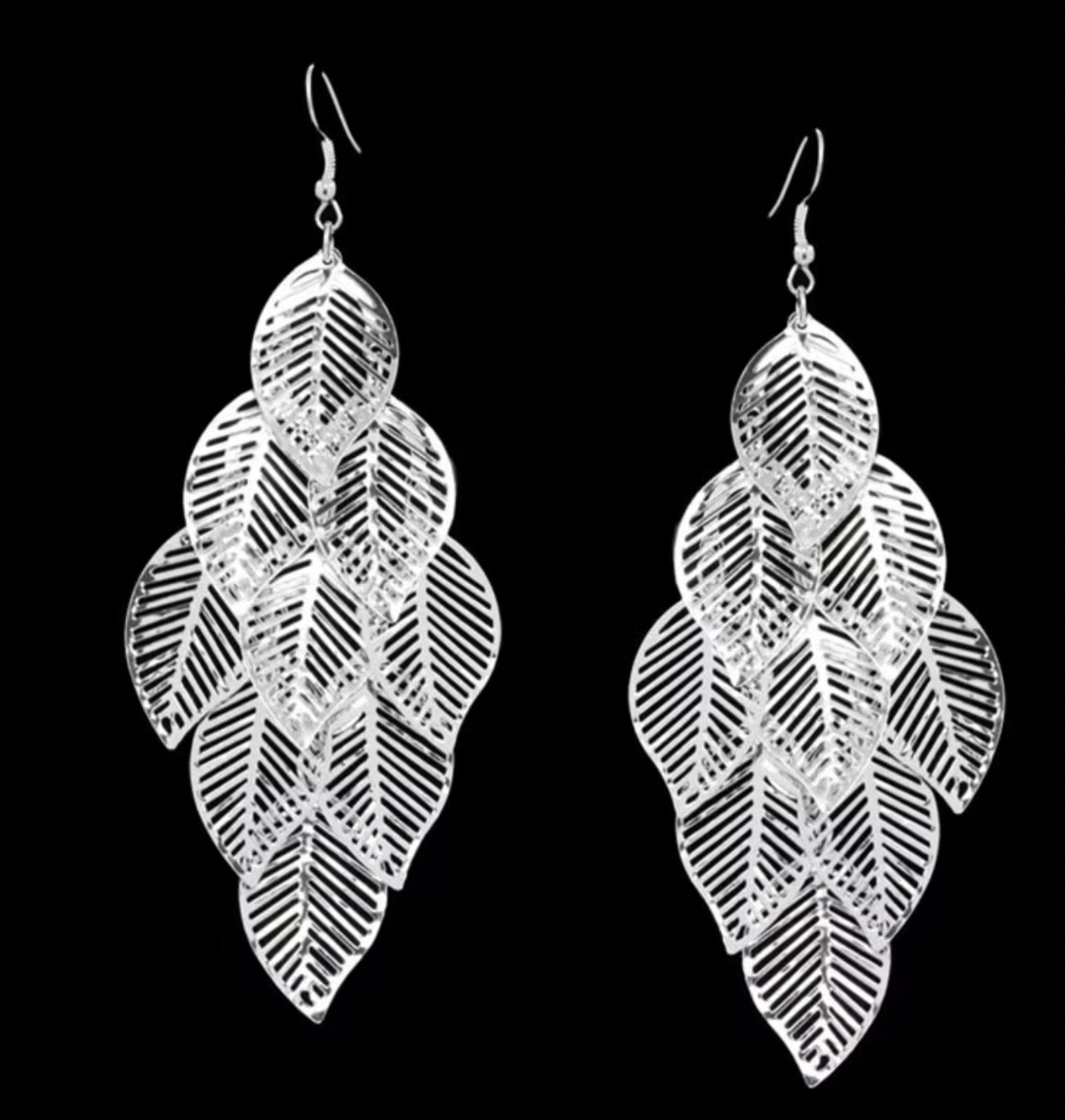 Light-Weight Open Leaf Dangle Statement Earrings Light-Weight Open Leaf Dangle Statement Earrings