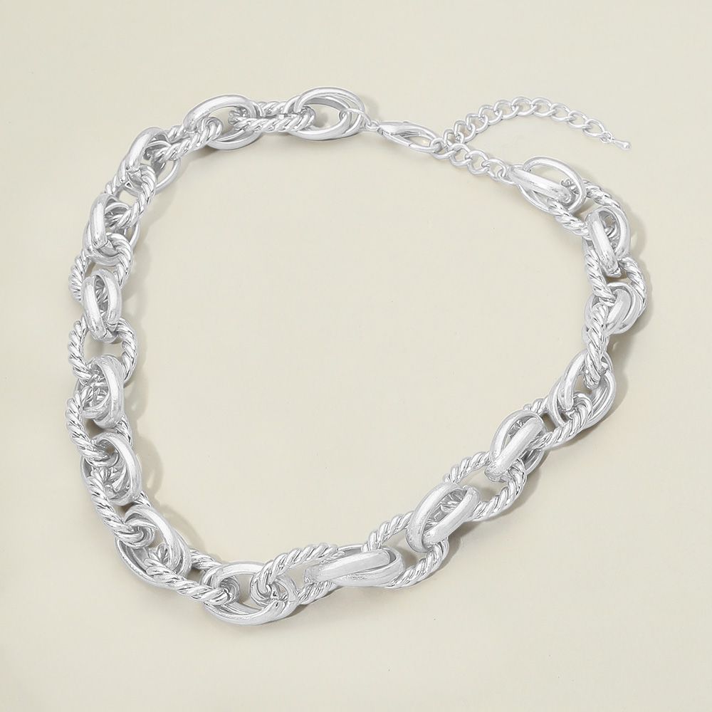 Modern Bold Statement Link Chain Necklace Modern Bold Statement Link Chain Necklace