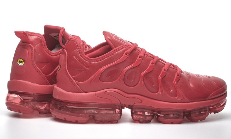 NIKE VAPORMAX ( LEATHER ) Red