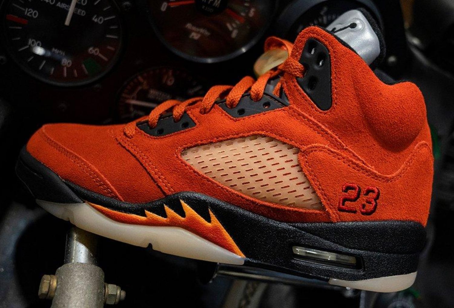 AIR JORDAN 5 (TRAINERS MARTIAN SUNRISE BLACK FIRE)