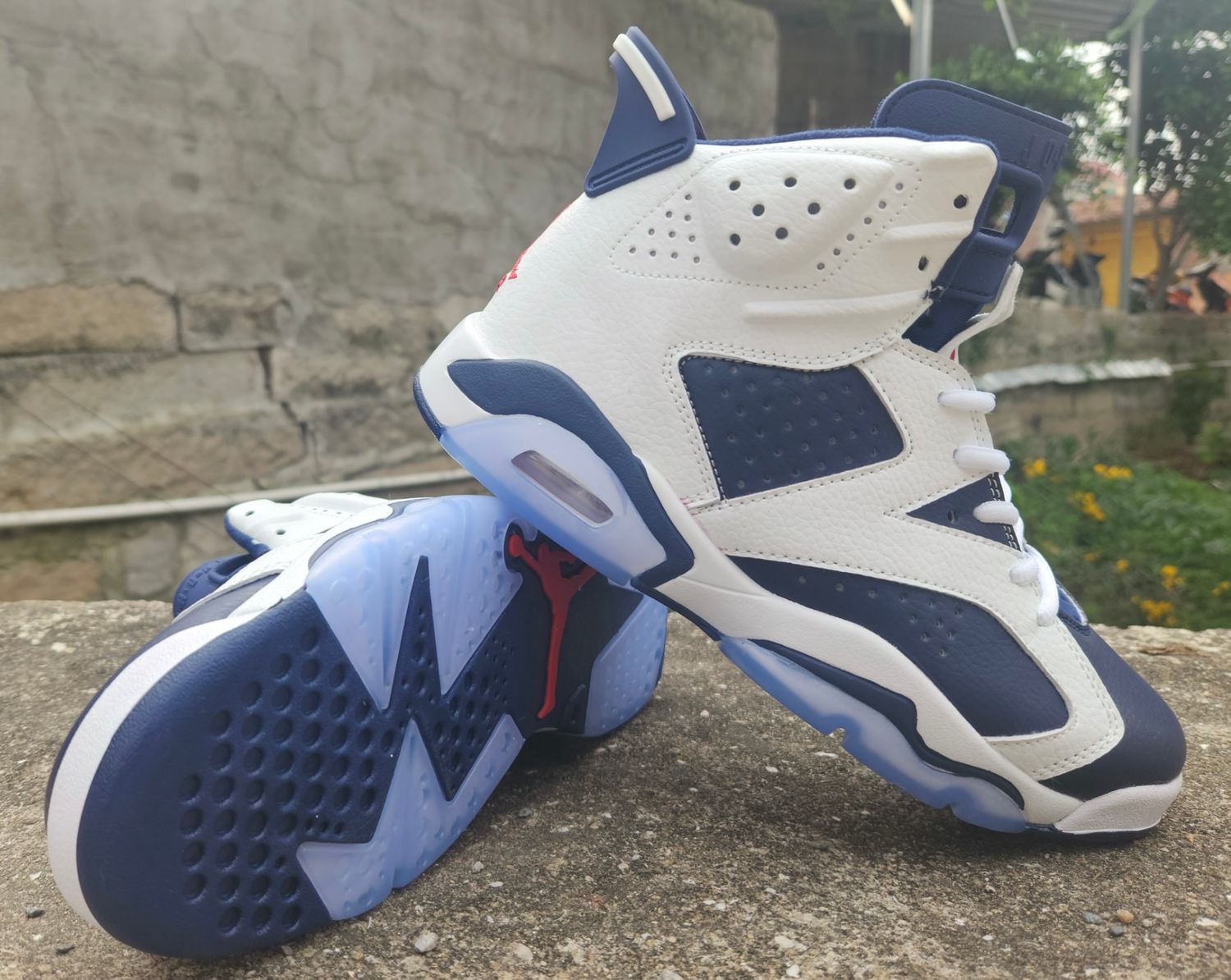 AIR JORDAN 6 RETRO. WHT/BLUE
