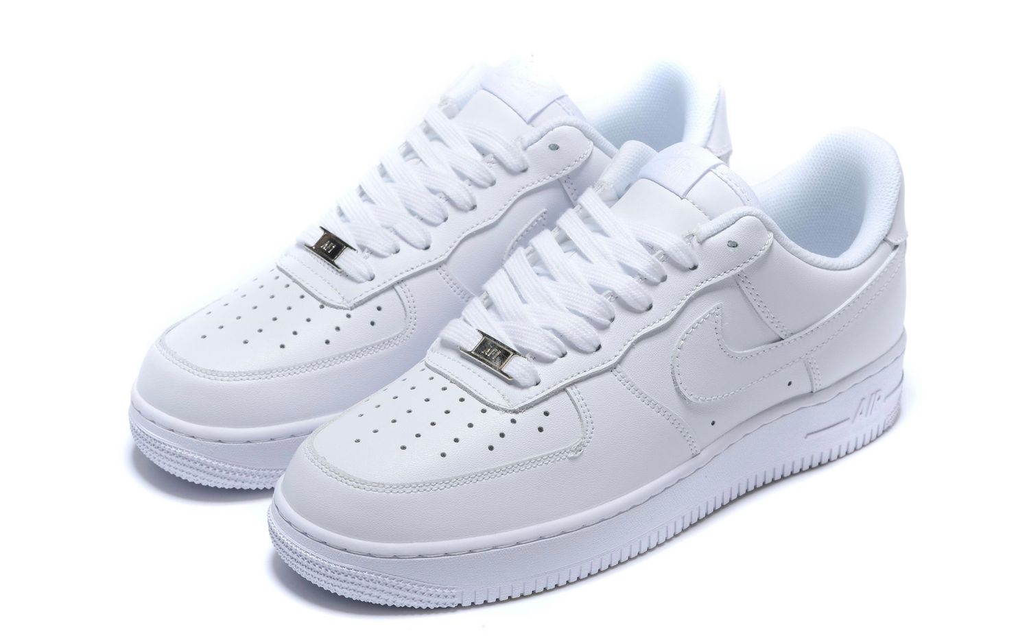 AIR FORCE 1 LOW “WHITE”