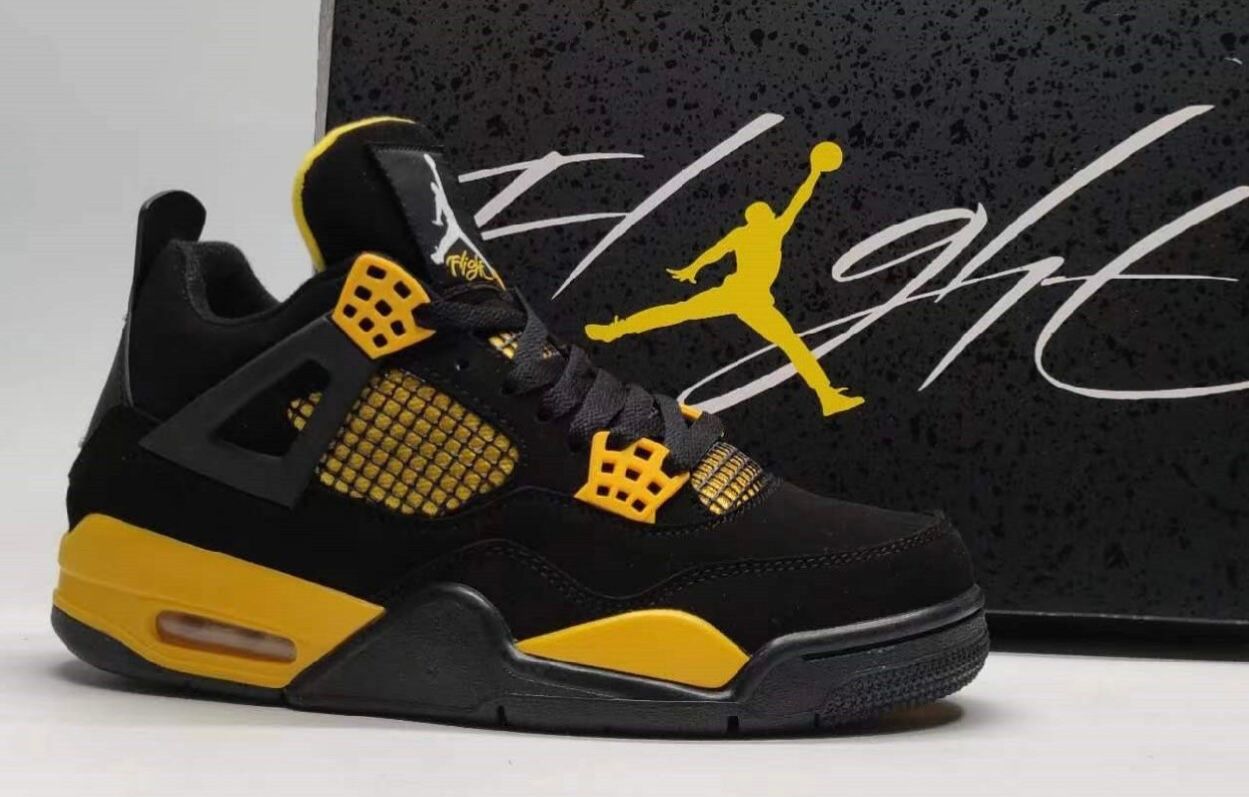 AIR JORDAN 4 RETRO. “THUNDER” BLACK / YELLOW.