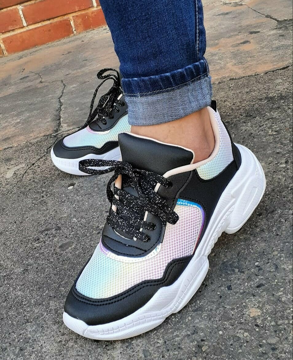 Tenis Negro-Tornasol