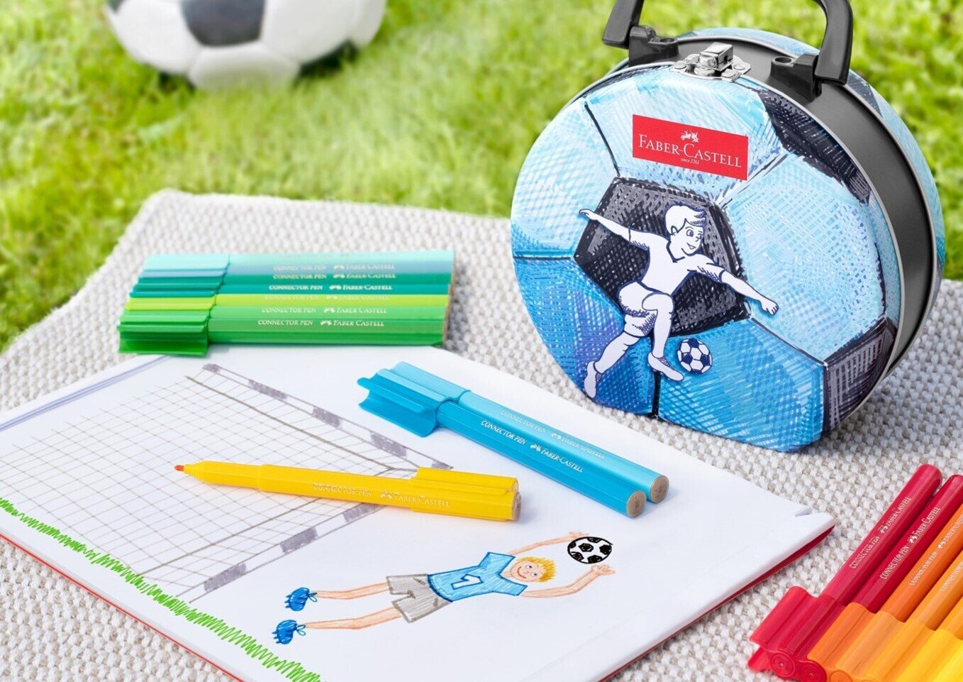 MARKER FABER CASTELL CONNECTOR GIFT SET TIN OF 33 SOCCERBALL