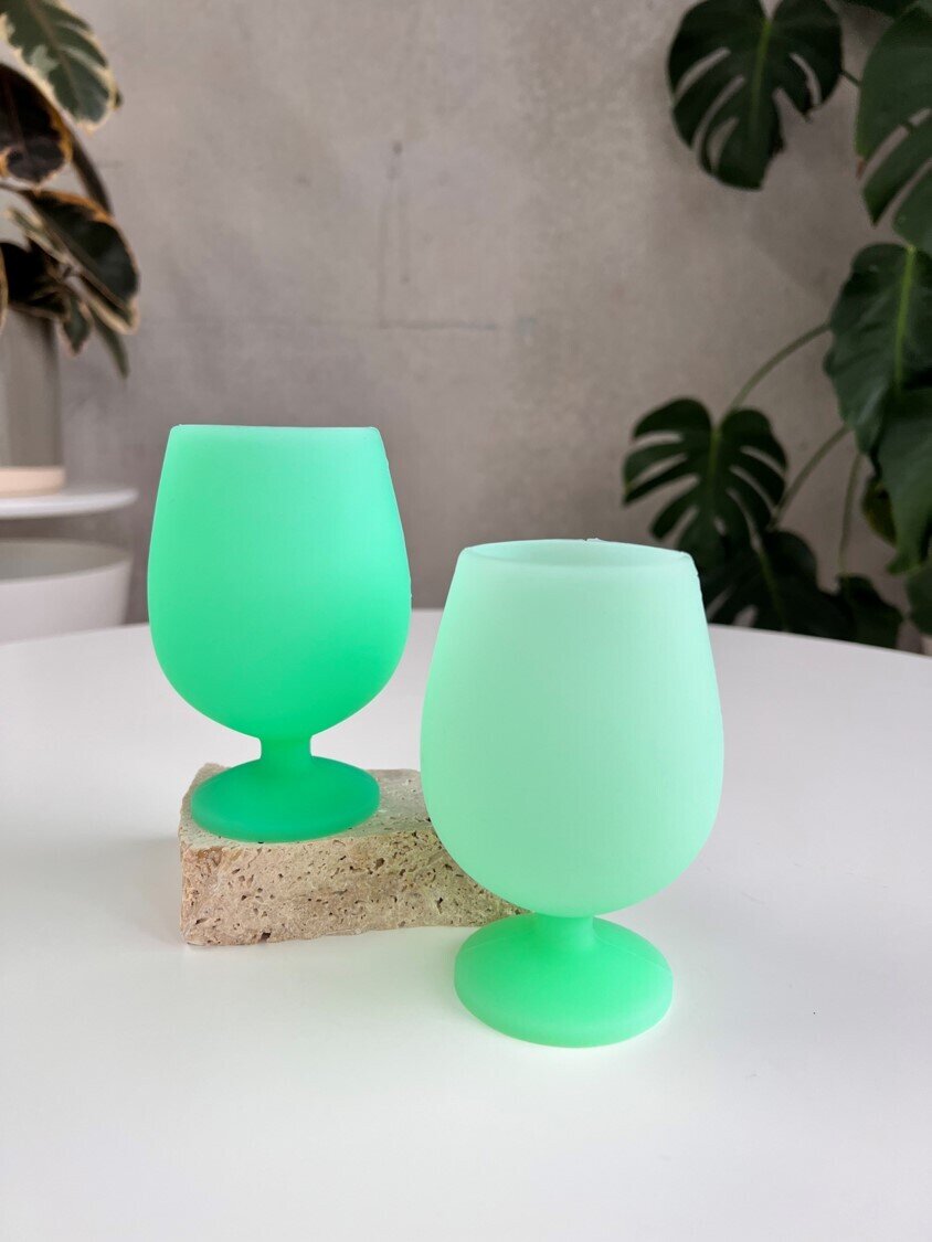 GIFT PORTER GREEN STEMM GLASSES 250ML NASSAU