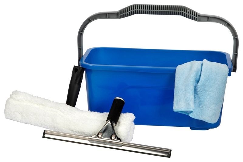 WINDOW CLEANING KIT CLEANLINK WITH BUCKET CLOTH SQUEEGEE & WASHER
