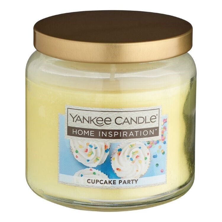 CANDLE YANKEE HI SMALL JAR CUPCAKE PARTY