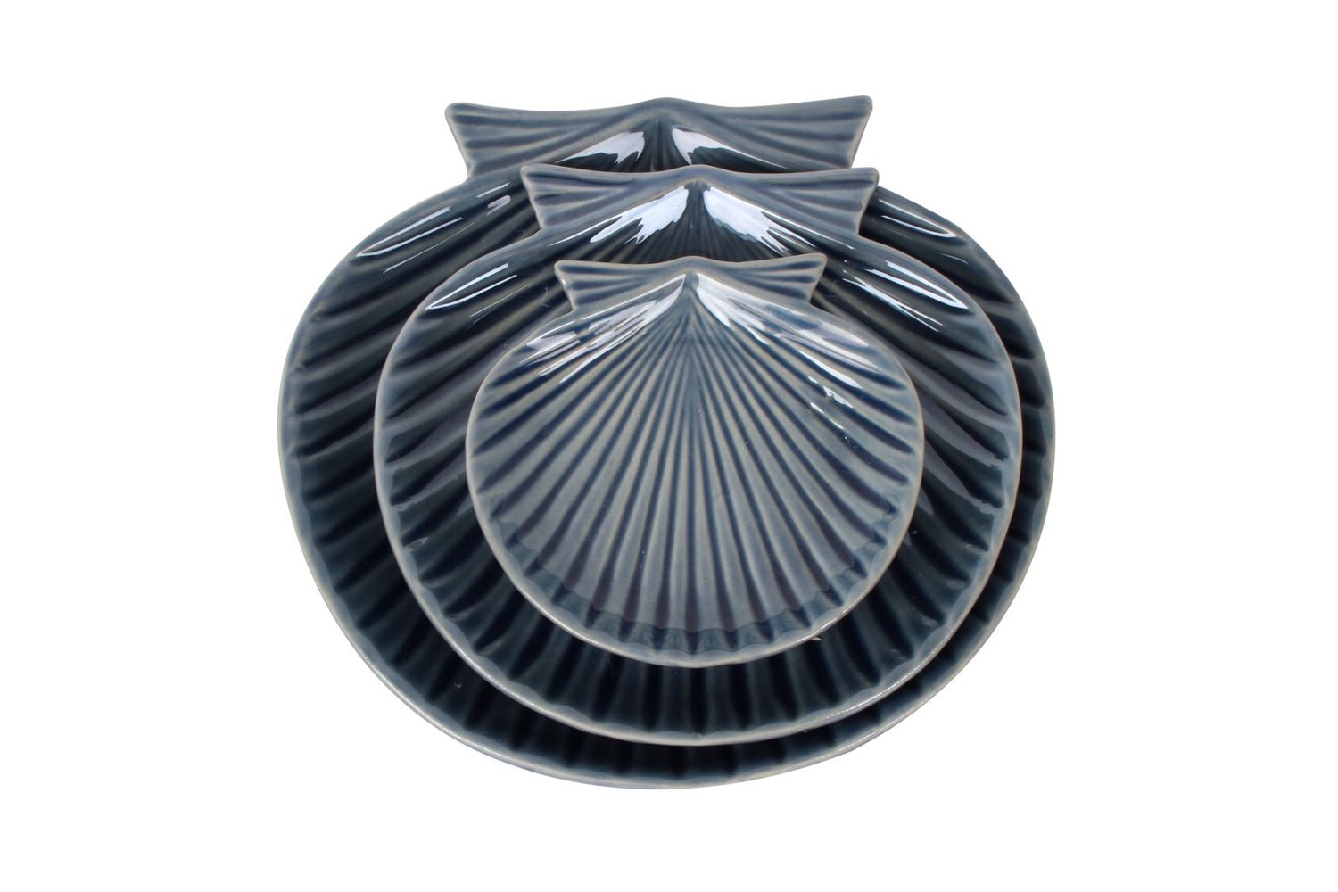 GIFT GNS HAMPTON HOLLY CERAMIC SHELL S3 PLATES 18X18X2.5CM GIFT GNS HAMPTON HOLLY CERAMIC SHELL S3 PLATES 18X18X2.5CM