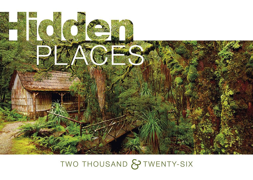 CALENDAR 2026 EASY2C 337X240MM WIRO HIDDEN PLACES