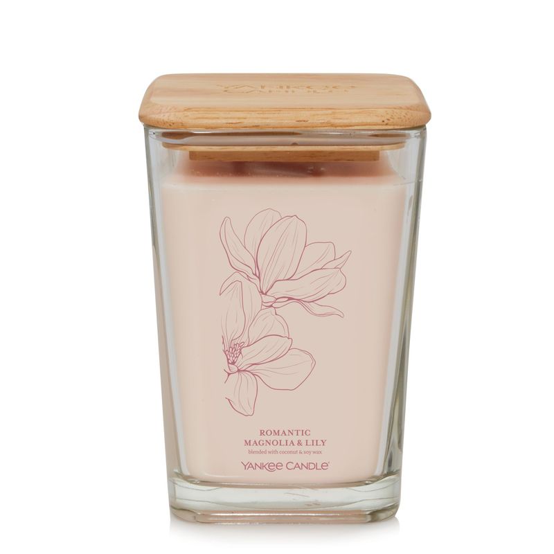 CANDLE YANKEE WELL LIVING LARGE ROMANTIC MAGNOLIA & LILY