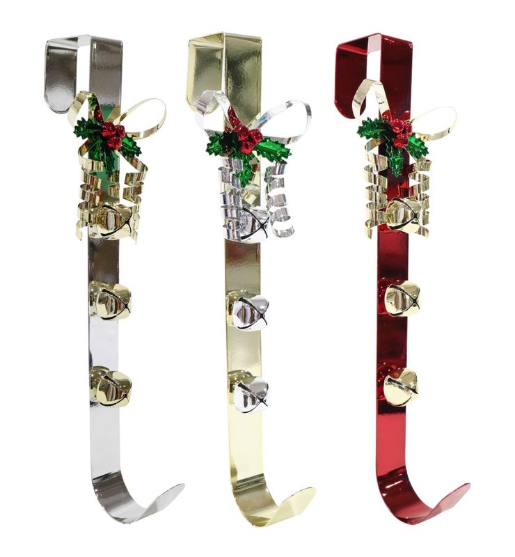 WREATH HANGER XMAS 36.5CM METAL WITH HOLLY BELLS