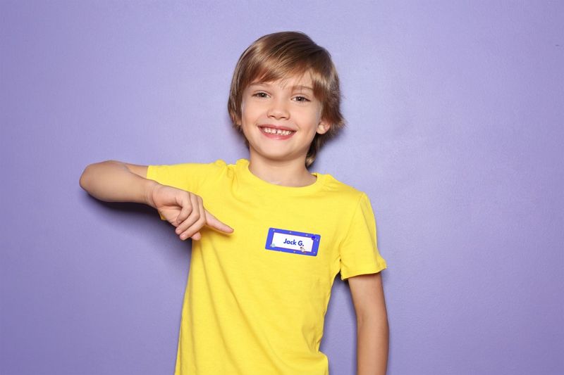 LABEL AVERY 72X30MM L7432 KIDS FABRIC NAME BADGE WHITE