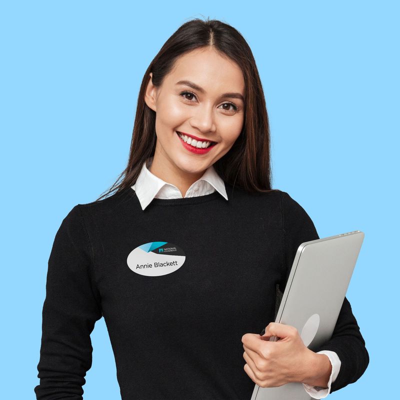 LABEL AVERY 84X50MM L7433 OVAL FABRIC NAME BADGE WHITE