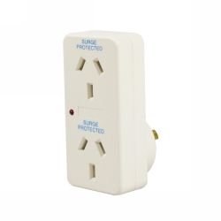 DOUBLE ADAPTOR ITALPLAST WITH SURGE PROTECTION